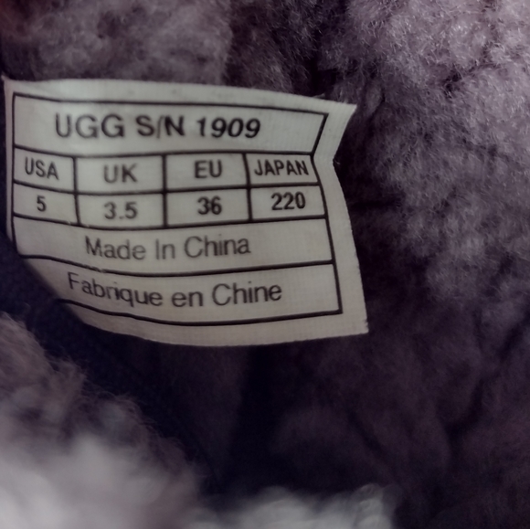 UGG Adirondack ll Leather Waterproof Vibram Boots Womens Size 5 Purple - Picture 7 of 8